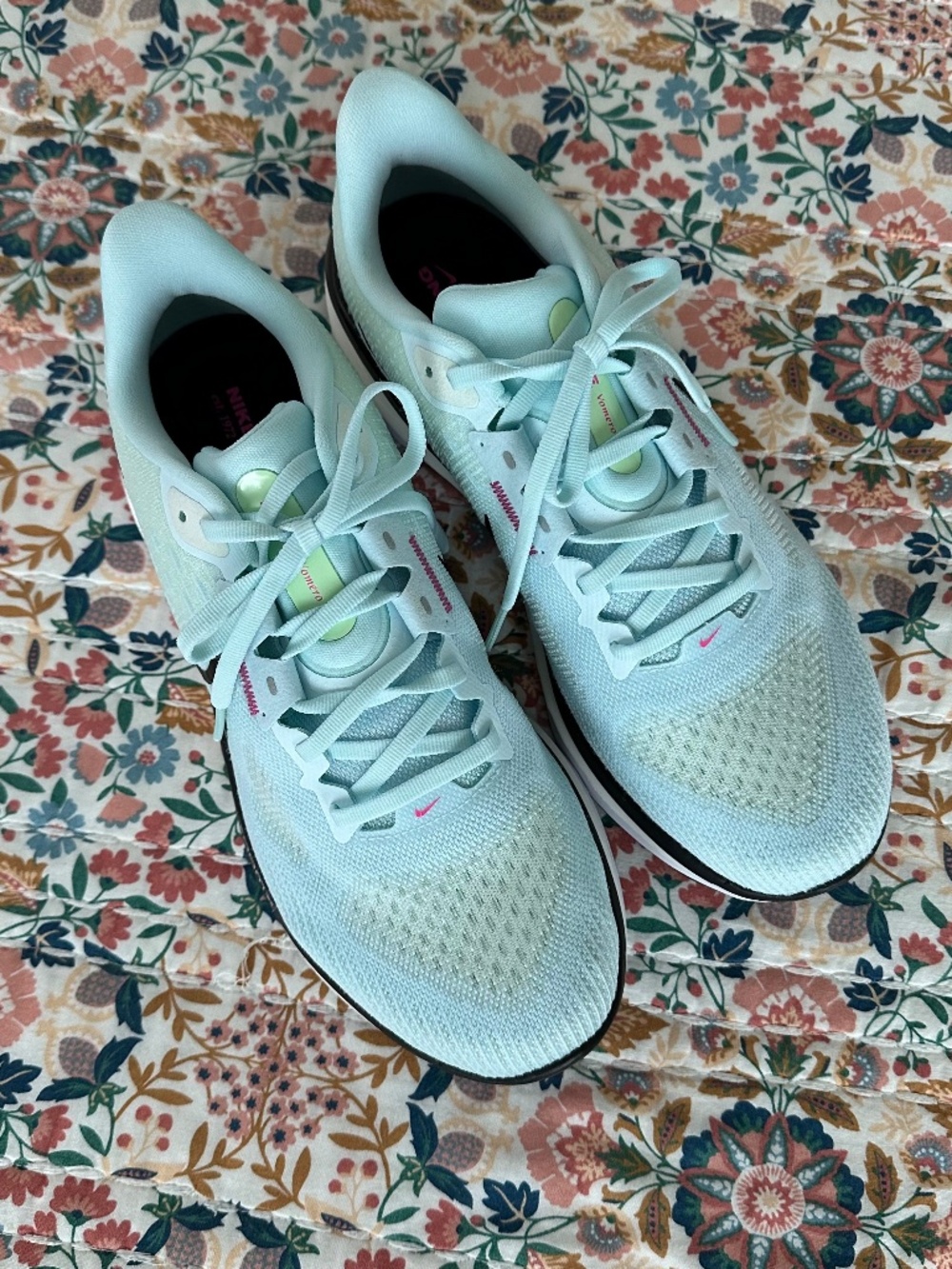 Nike Vomero 17 Women's 9.5